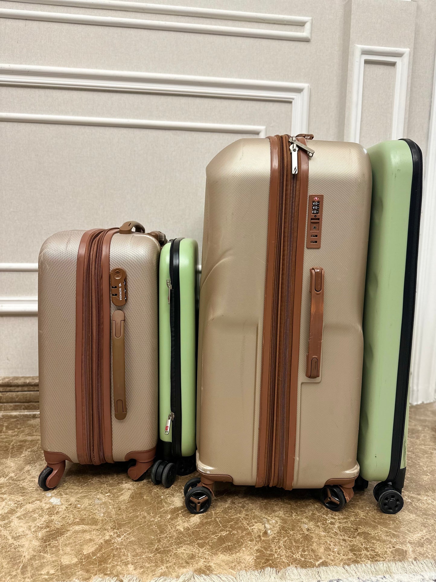 Lightweight Foldable Travel Suitcase – Stylish Luggage for Easy Trips