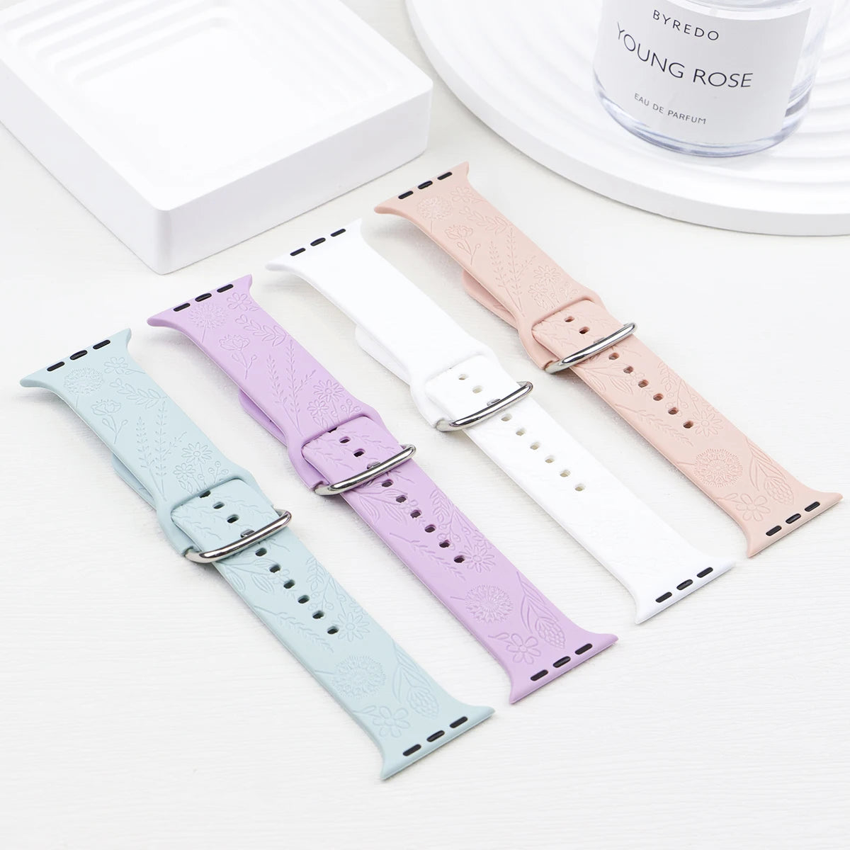 Engraved Flower Strap for Apple Watch Ultra Band 49mm 44 40mm 45mm 41mm 38 42mm Fashion Silicone Bracelet Iwatch Series 8 7 Se 6