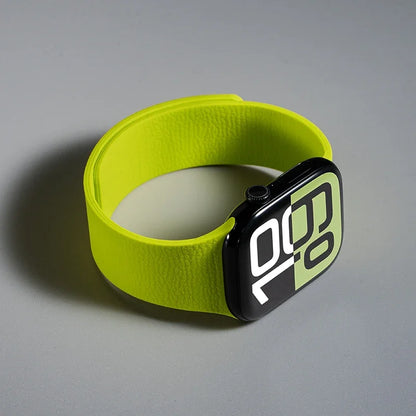 Magnetic Strap For Apple Watch Bands Ultra 2 49mm 44mm 45mm 46mm 42mm 40mm Belt Silicone Bracelet iWatch Series 10 8 7 6 5 9 SE