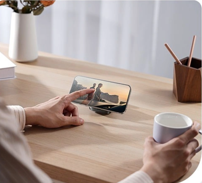 Magnetic Foldable Phone Holder – 360° Rotating Stand for Desk, Kitchen & Travel
