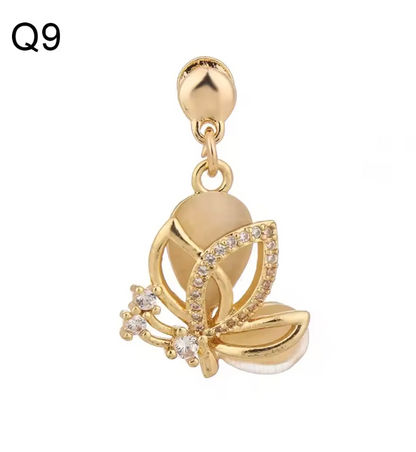 Luxury Gold Charm Pendants for Apple Watch Bands – Elegant Metal Strap Decorations